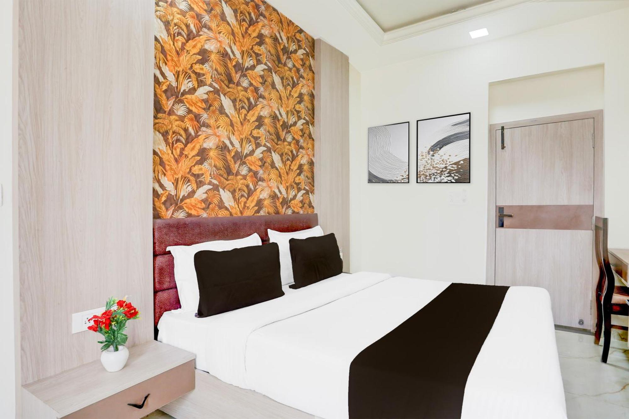 Hotel Collection O The Vidya Grand Rudrapur Exterior foto